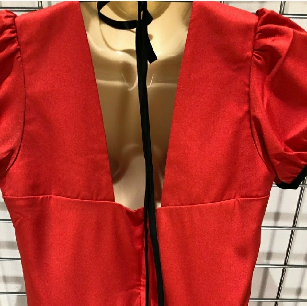 Dress - Picture 3 of 3